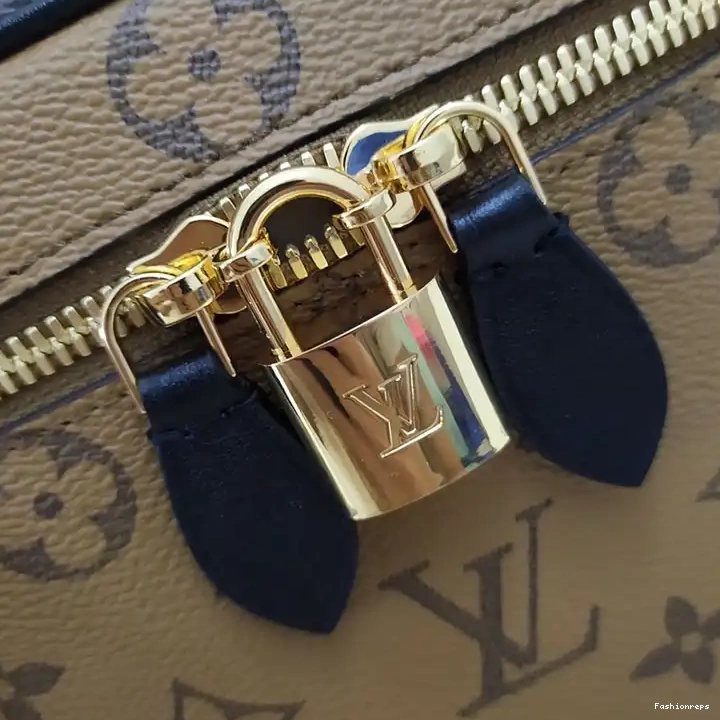 Fashionreps 204B570004 Bags LV 0527